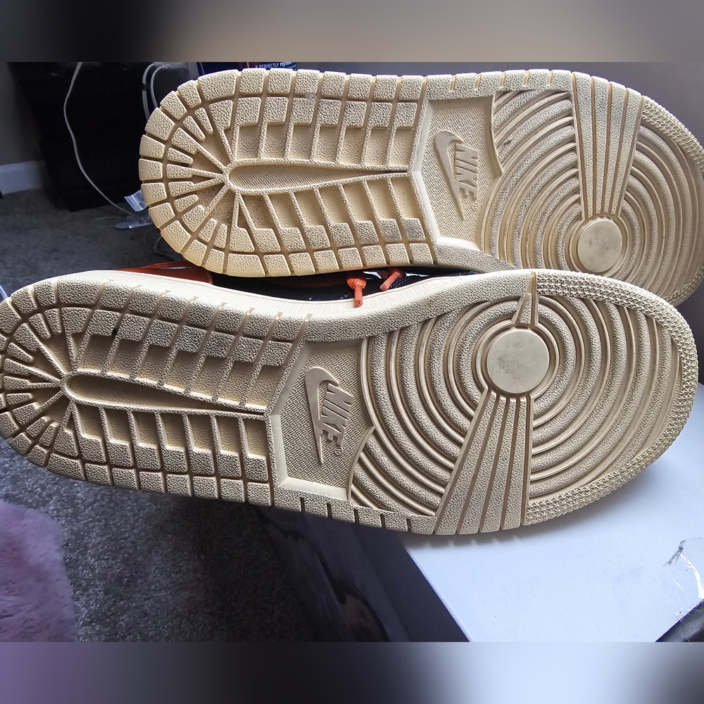 Jordan 1 Retro High OG Shattered Backboard 3.0 - Picture 5 of 6
